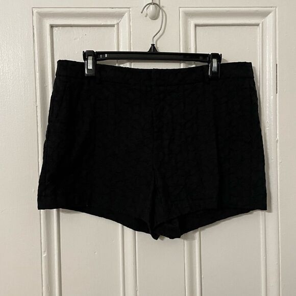 Elle shorts  - Picture 1 of 4